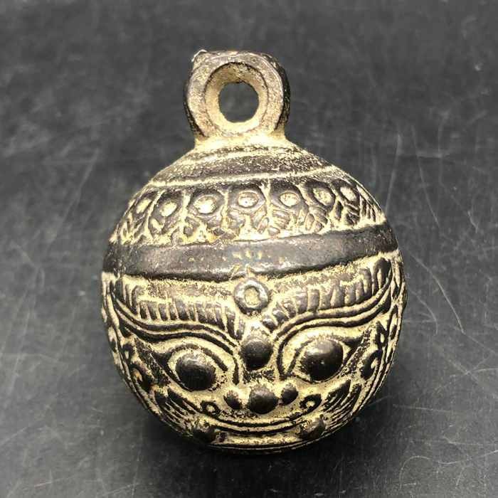 Campana Antigua con Cabeza de  - Vintage Collectible Bells reseña y precio