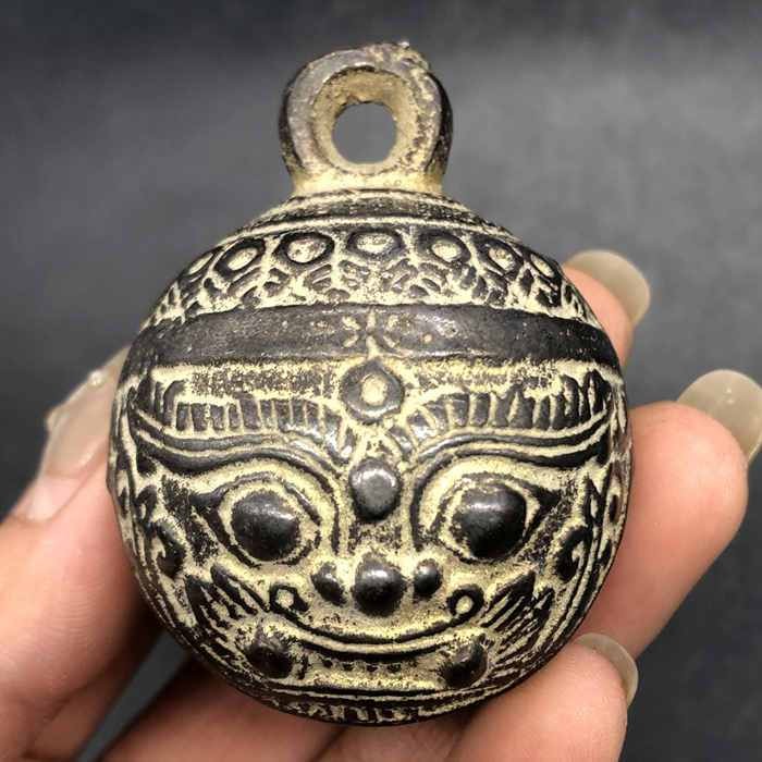 Campana Antigua con Cabeza de  - Vintage Collectible Bells reseña y precio