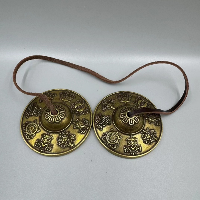 Campana de latón Nibor, diseño - Vintage Collectible Bells reseña y precio
