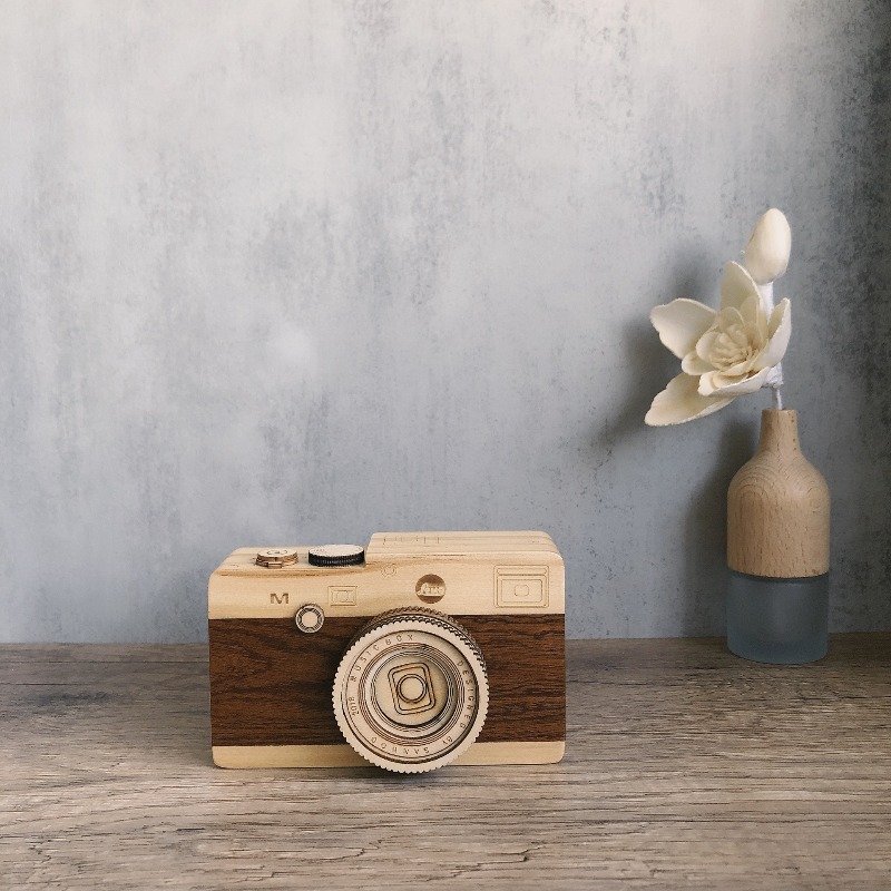 Caja Musical de Madera Vintage - Collectible Vintage Cameras reseña y precio