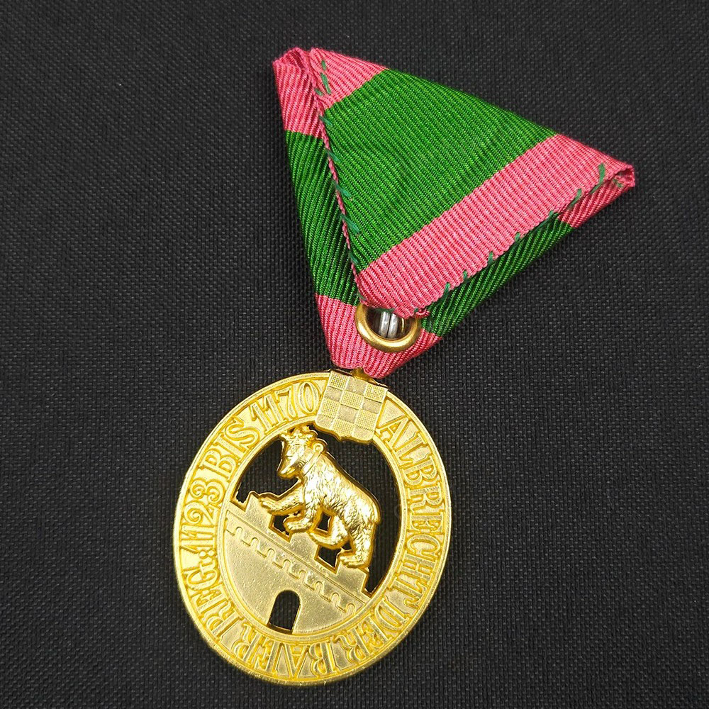 Réplica de insignia de oso Vin - Vintage Collectible Bears reseña y precio